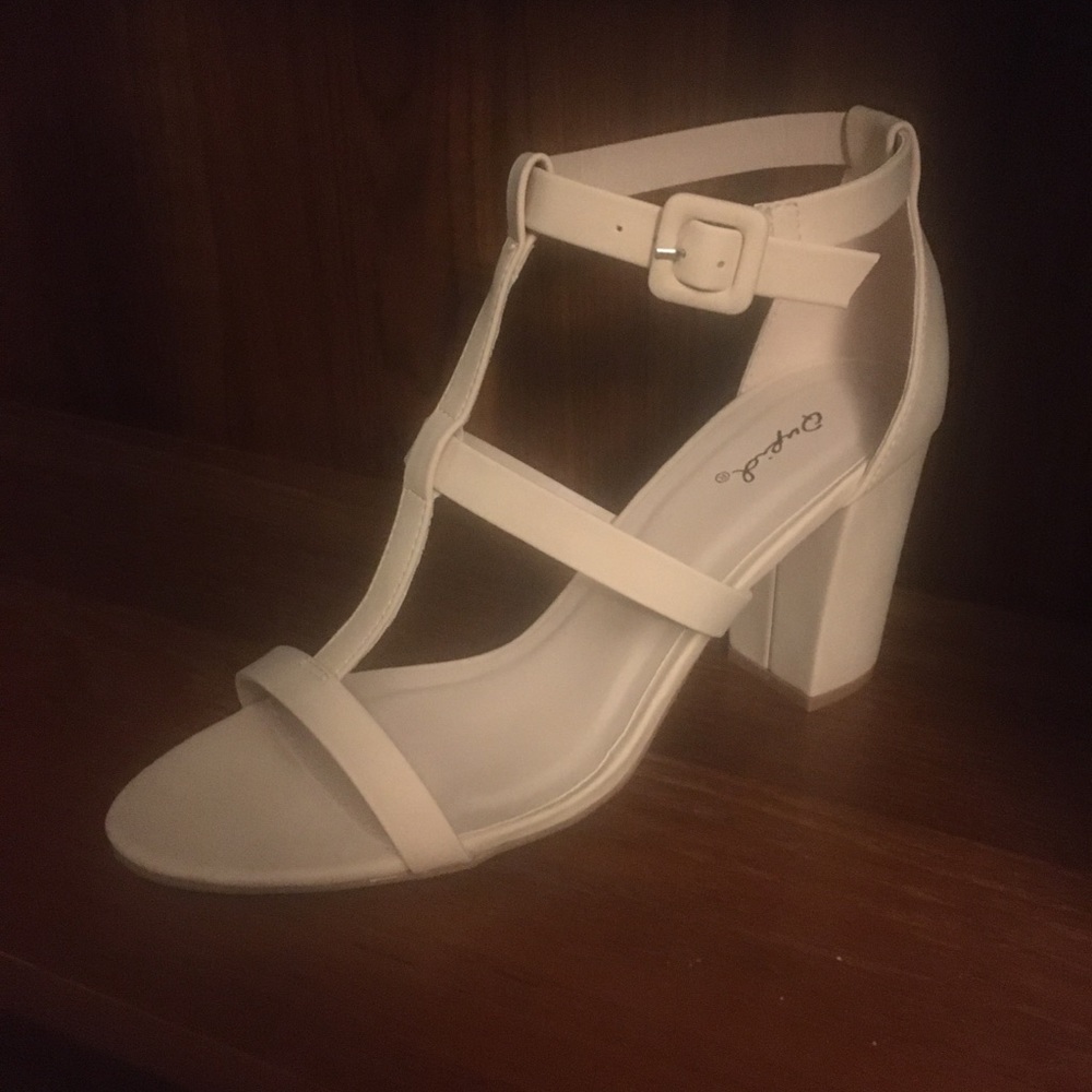 Nanamacs Strappy Sandals